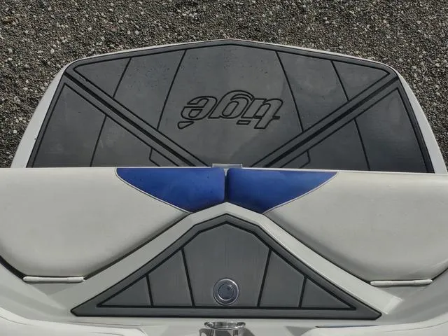 Slide: The Image of Tigé R23 2019 - 50