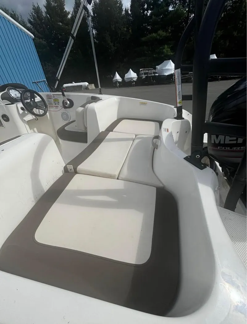 Slide: The Image of Bayliner 160 EL 2019 - 2