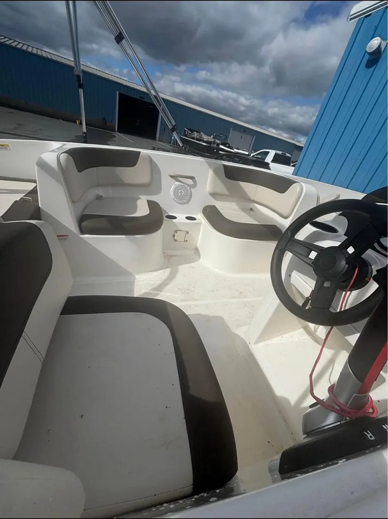 Slide: The Image of Bayliner 160 EL 2019 - 4
