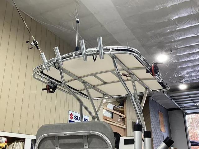 Slide: The Image of Sea Fox 206 Commander 2022 - 11