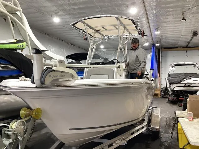 Slide: The Image of Sea Fox 206 Commander 2022 - 3