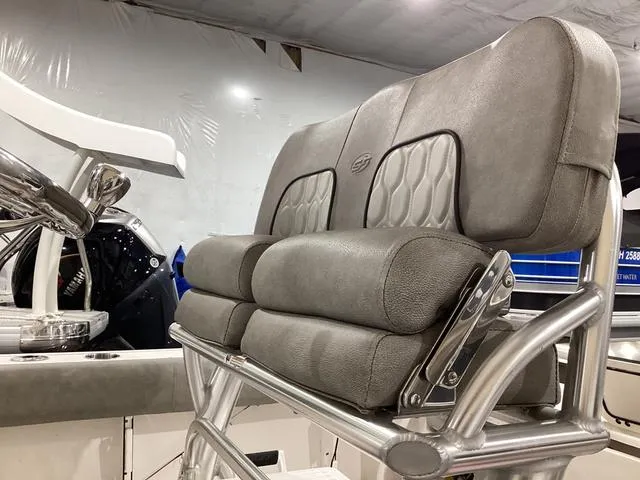 Slide: The Image of Sea Fox 206 Commander 2022 - 6