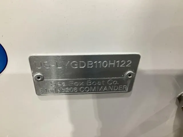 Slide: The Image of Sea Fox 206 Commander 2022 - 9