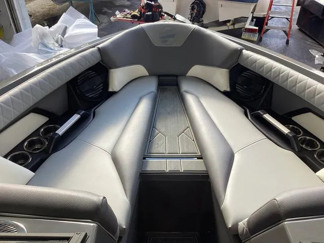 Slide: The Image of Tige Z3 2025 - 12