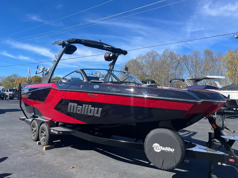 The Image of Malibu Wakesetter 24 MXZ 2025 - 1