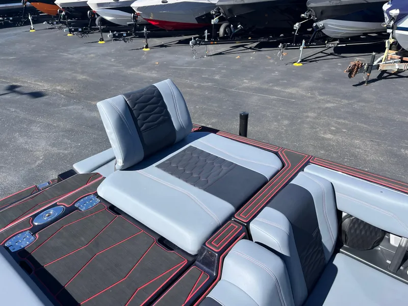 Slide: The Image of Malibu Wakesetter 24 MXZ 2025 - 20