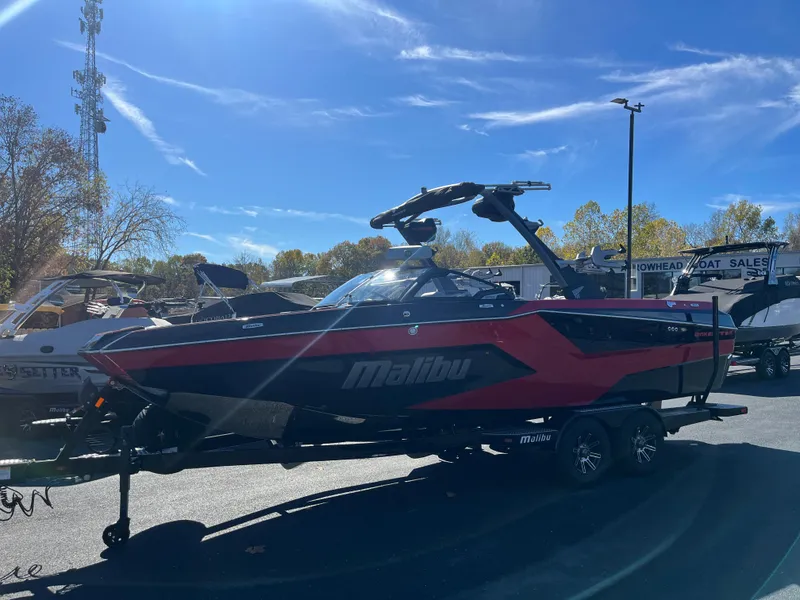Slide: The Image of Malibu Wakesetter 24 MXZ 2025 - 6