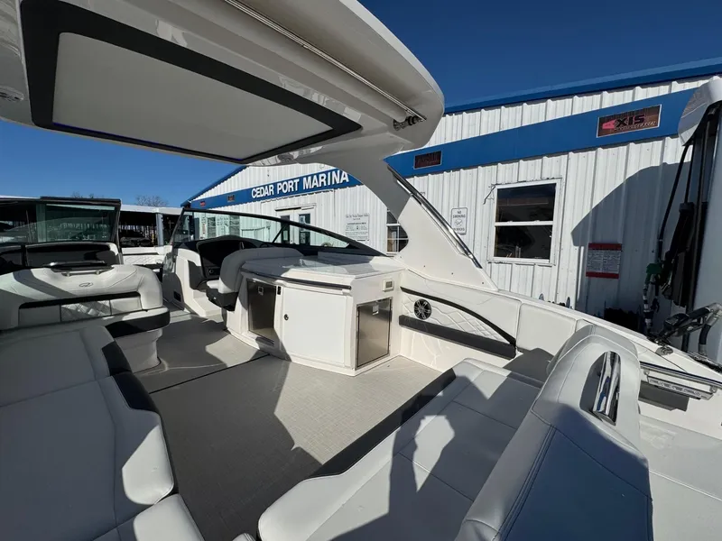 Slide: The Image of Regal 3300 2025 - 13