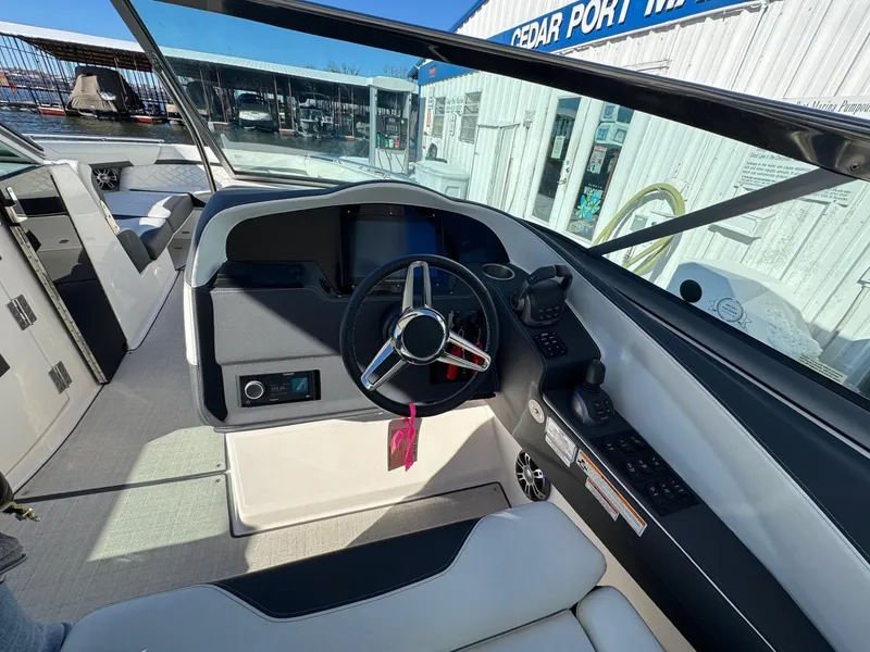 Slide: The Image of Regal 3300 2025 - 16