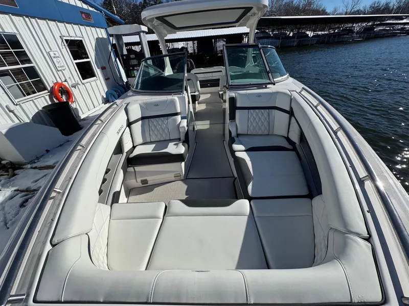 Slide: The Image of Regal 3300 2025 - 22