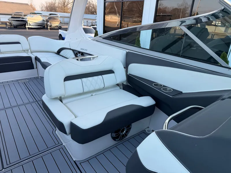 Slide: The Image of Regal 3300 2025 - 28