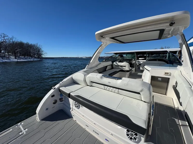 Slide: The Image of Regal 3300 2025 - 9