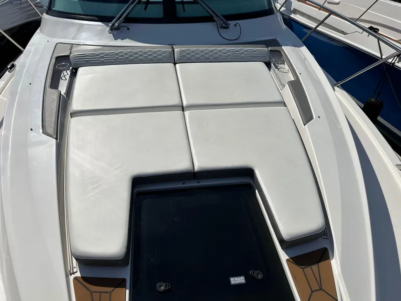 Slide: The Image of Chaise lounger with back rest that raises up - 69