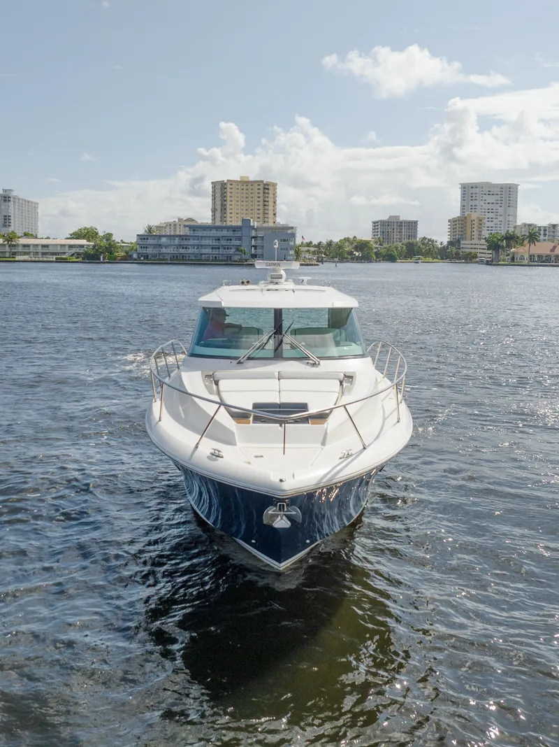 Slide: The Image of Tiara 43 LE 2021 - 76