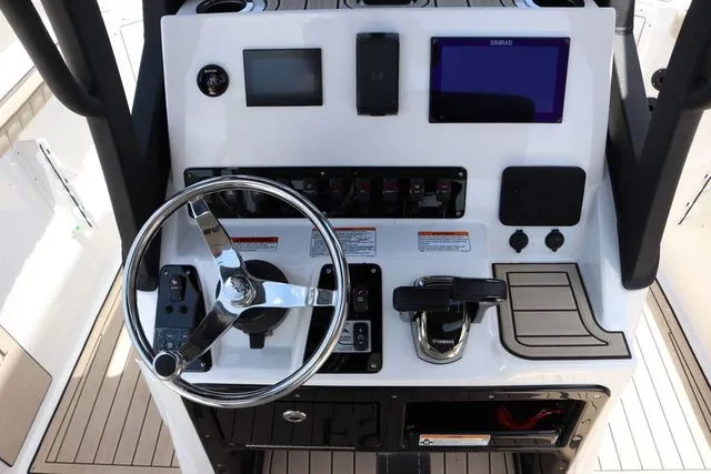 Slide: The Image of Yamaha 222 FSH Sport E 2025 - 13