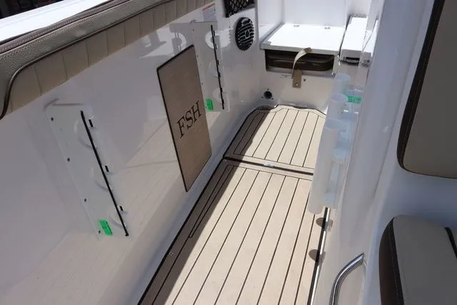 Slide: The Image of Yamaha 222 FSH Sport E 2025 - 24