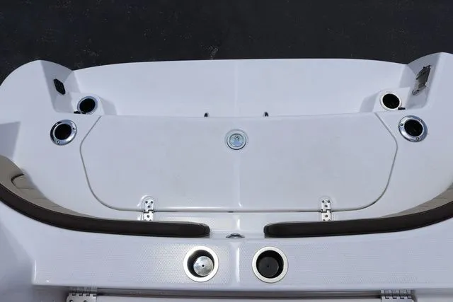 Slide: The Image of Yamaha 222 FSH Sport E 2025 - 32