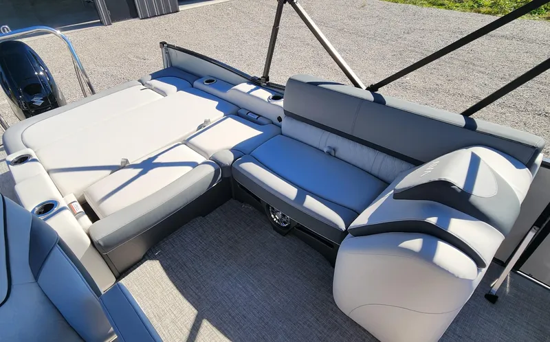Slide: The Image of 2025 Avalon Platinum Catalina 2585 VRB interior with luxurious seating and modern design. - 7