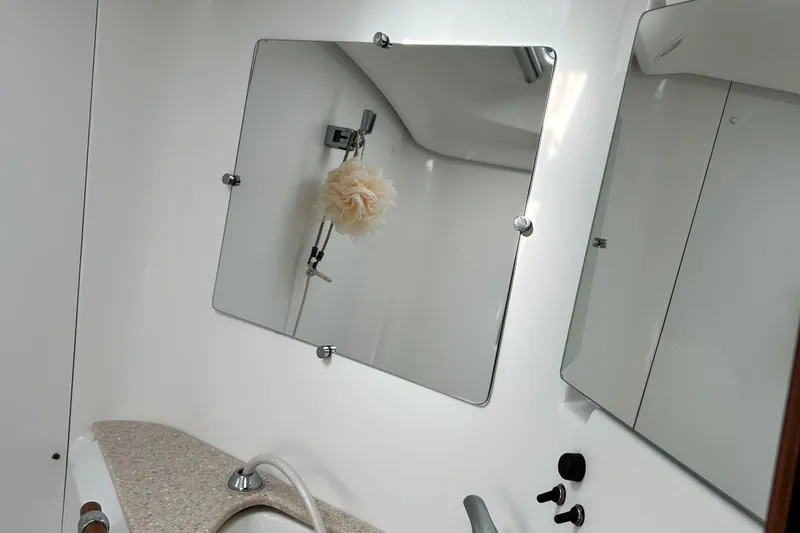 Slide: The Image of Beneteau 393 2004 - 35