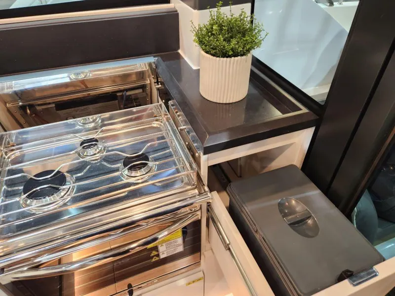 Slide: The Image of Moody 48 DS 2026 - 79