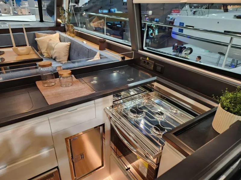 Slide: The Image of Moody 48 DS 2026 - 80