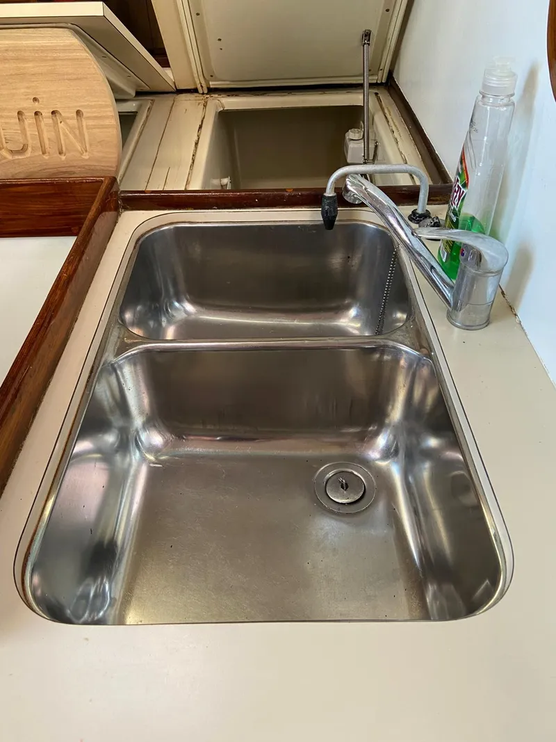 Slide: The Image of Beneteau First 42 1984 - 52