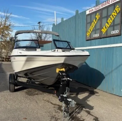 Slide: The Image of 2020 Yamaha Boats SX190 on trailer at Sizzle Marine dealership. - 2