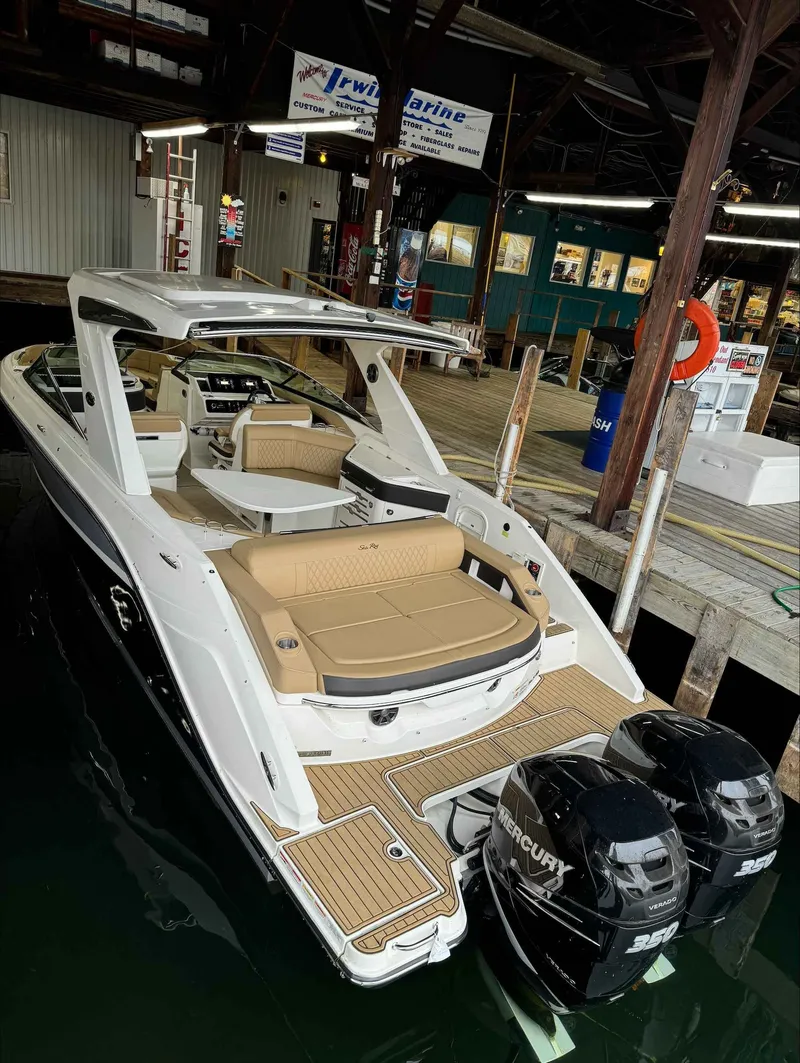 Slide: The Image of Sea Ray 310SLXO 2019 - 6