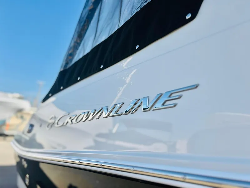 Slide: The Image of Crownline Boats 280 DC 2025 - 50