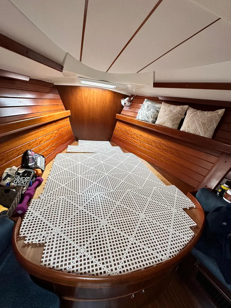 Slide: The Image of Vberth with dri deck under bed - 101