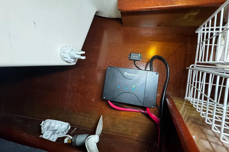 Slide: The Image of renogy unit in the port side quarterberth - 107