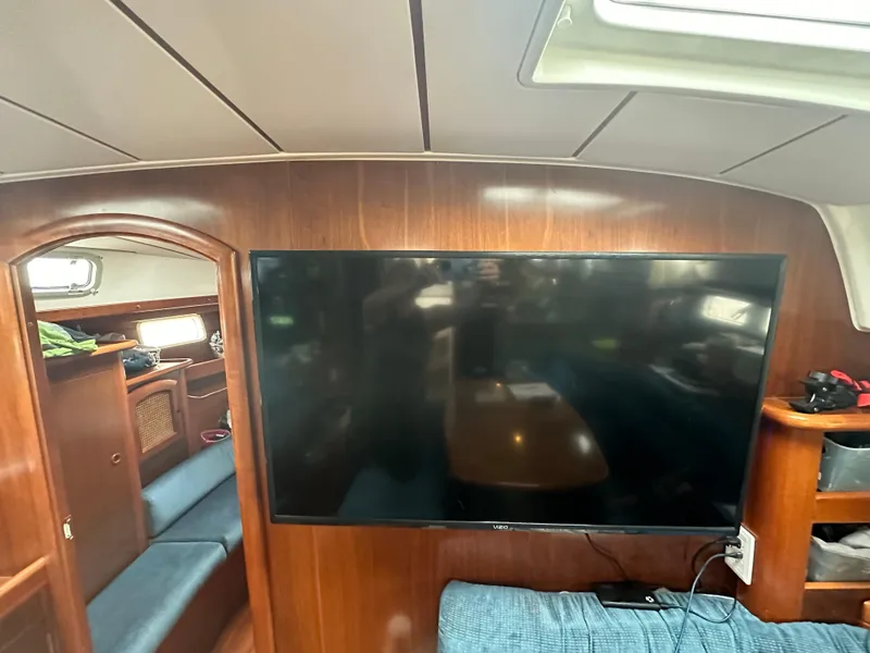 Slide: The Image of Cockpit view of 1999 Beneteau Oceanis Clipper 461 sailboat docked at marina. - 55