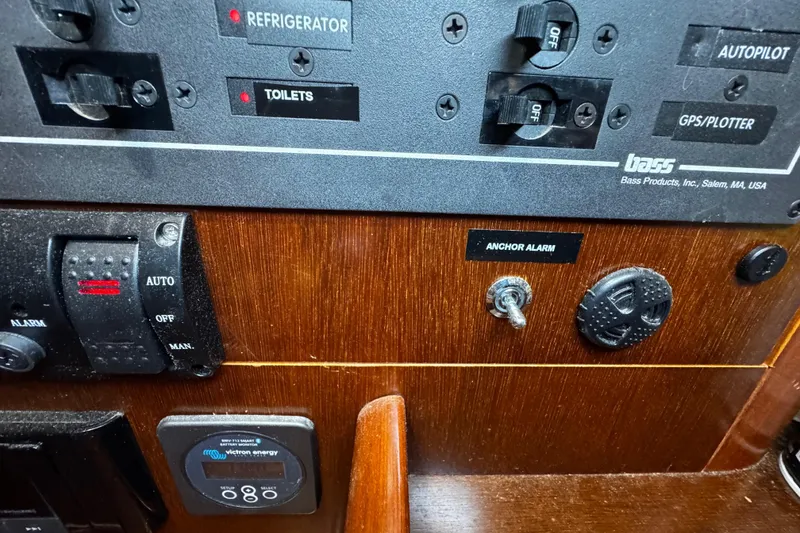 Slide: The Image of Anchor alarm switch - 86