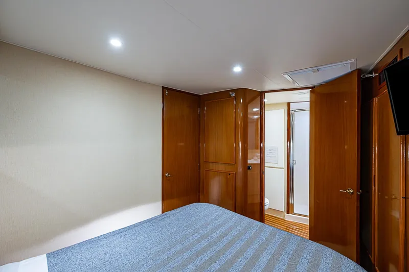 Slide: The Image of Post 50 Convertible 1999 - 64