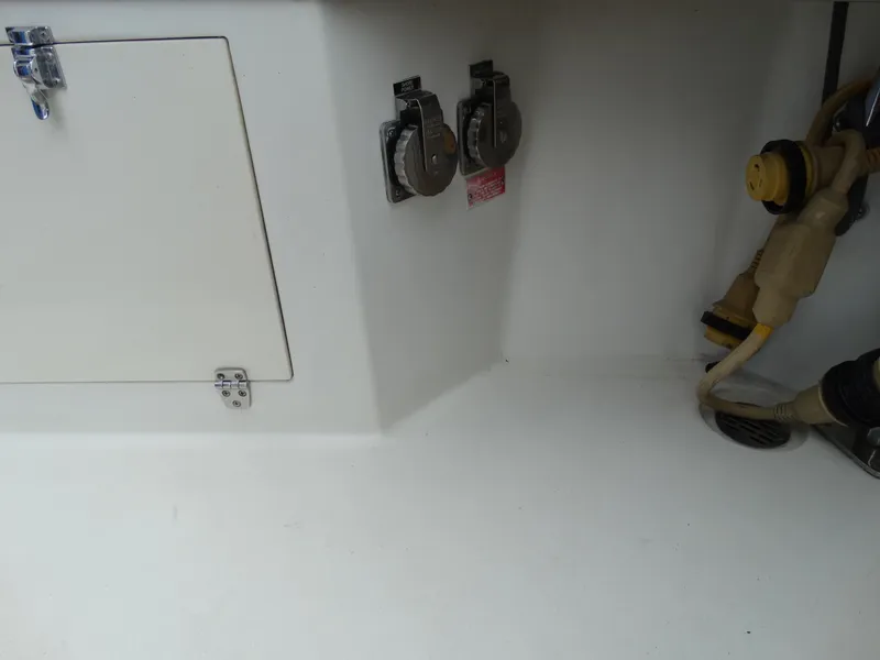 Slide: The Image of Interior of a 1991 Egg Harbor 33 Sedan boat with connectors. - 10