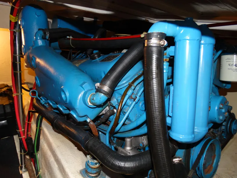 Slide: The Image of Engine room of a 1991 Egg Harbor 33 Sedan boat. - 33