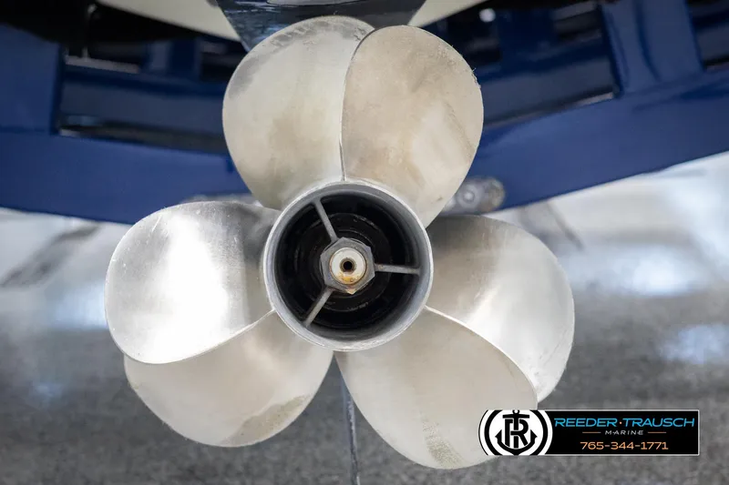 Slide: The Image of Crownline Boats 240 EX 2008 - 50