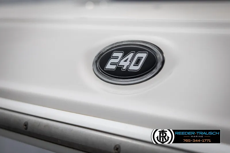 Slide: The Image of Crownline Boats 240 EX 2008 - 52