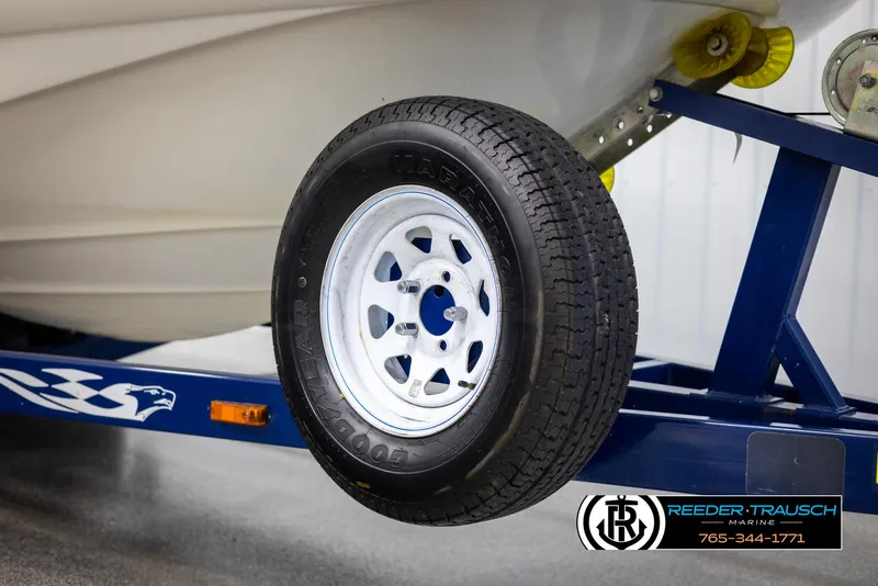 Slide: The Image of Crownline Boats 240 EX 2008 - 55