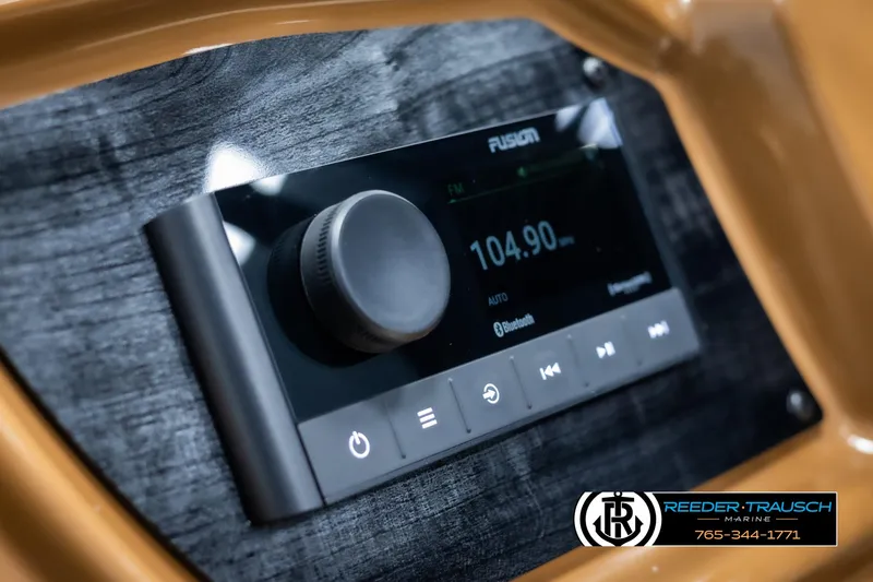 Slide: The Image of 2025 Avalon LSZ ELW dashboard with Fusion audio system display. - 33