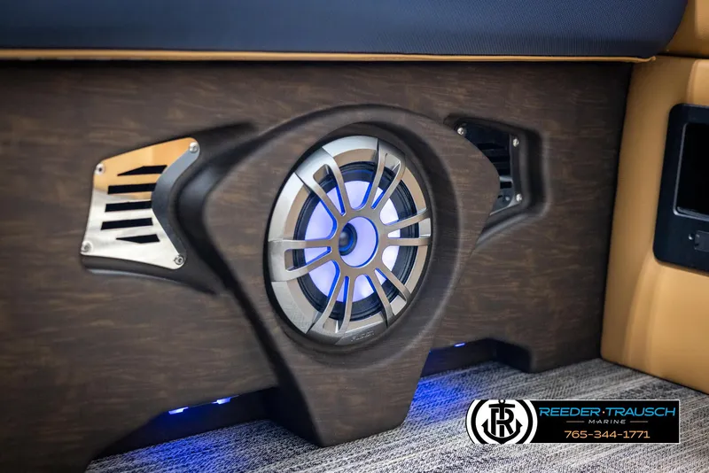 Slide: The Image of 2025 Avalon LSZ ELW interior speaker with blue LED lighting. - 41