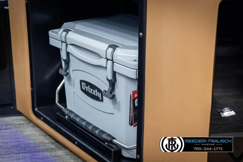 Slide: The Image of Grizzly cooler stored in 2025 Avalon LSZ ELW compartment. - 42