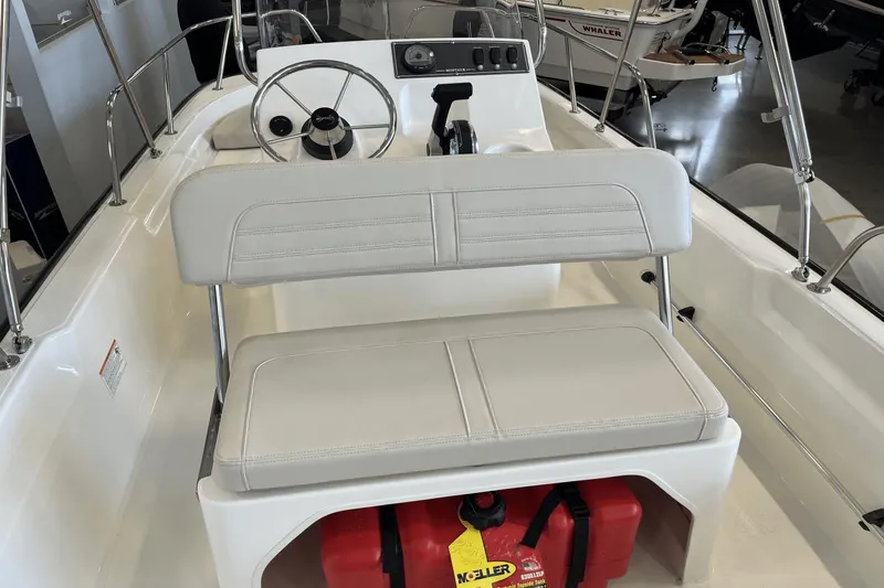 Slide: The Image of Boston Whaler 150 Montauk 2025 - 4