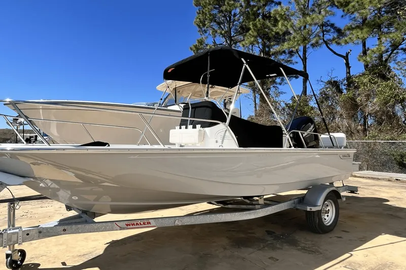 Slide: The Image of Boston Whaler 170 Montauk 2025 - 0