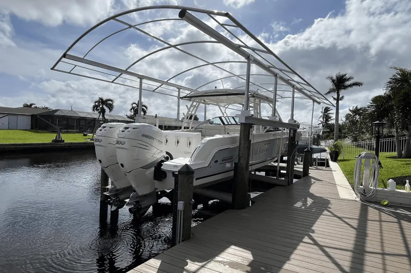 Slide: The Image of Boston Whaler 270 Vantage 2016 - 6