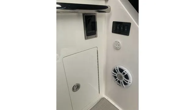 Slide: The Image of Regal 36 Grande Coupe 2022 - 9