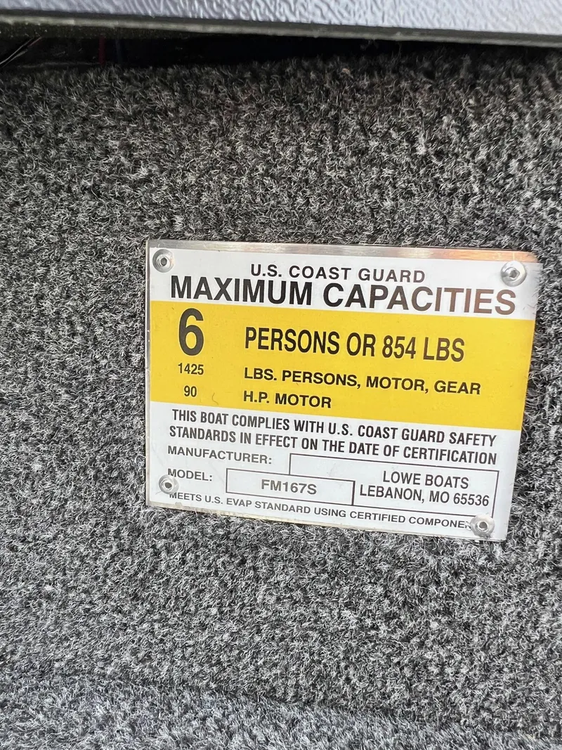 Slide: The Image of Lowe Fishing Machine 1675SC 2025 - 13