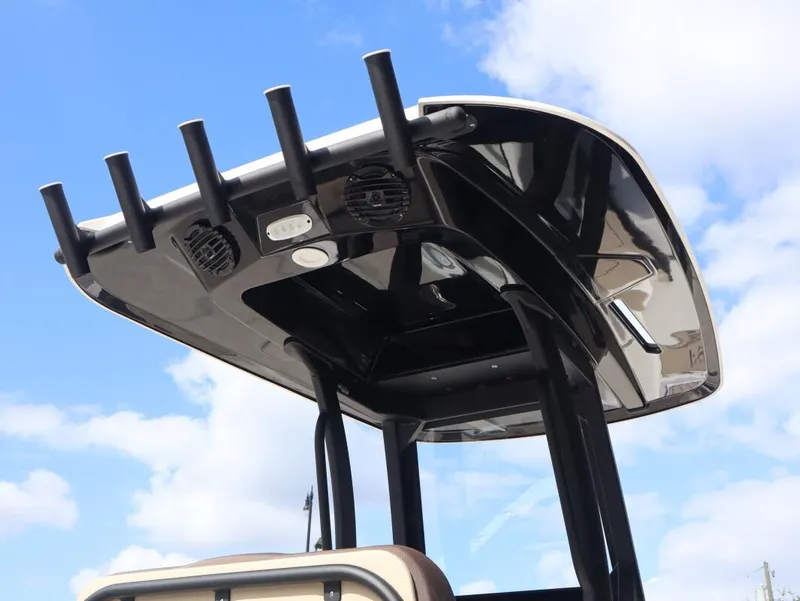 Slide: The Image of Yamaha 255 FISH SPT H 2025 - 12