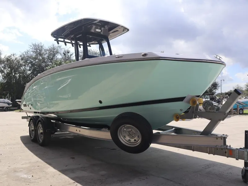 Slide: The Image of Yamaha 255 FISH SPT H 2025 - 4