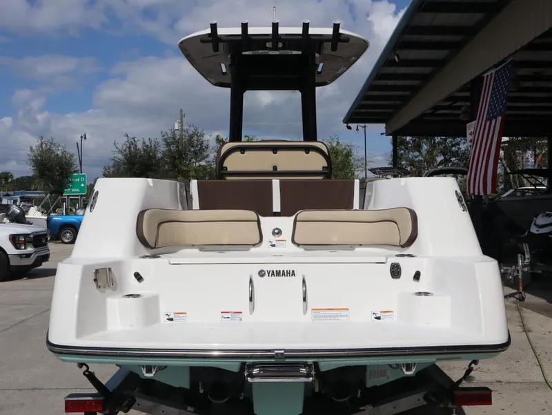 Slide: The Image of Yamaha 255 FISH SPT H 2025 - 8